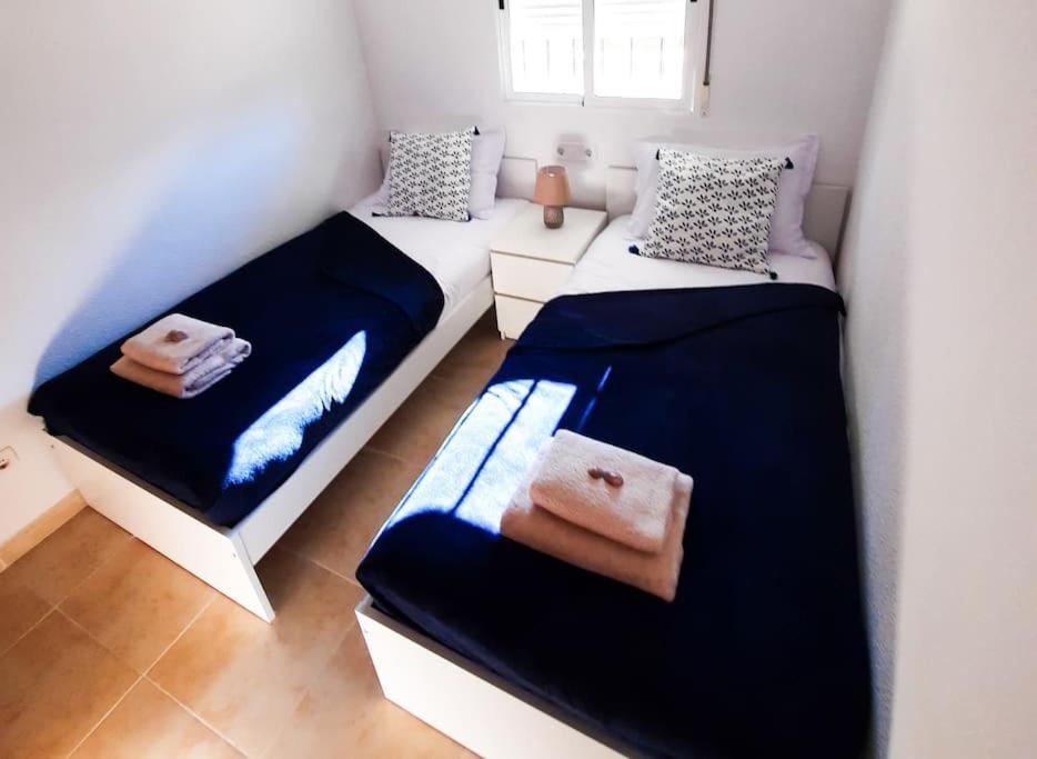 אורופסה דל מר Naranja Apartament On The Beach 2 Bedrooms מראה חיצוני תמונה