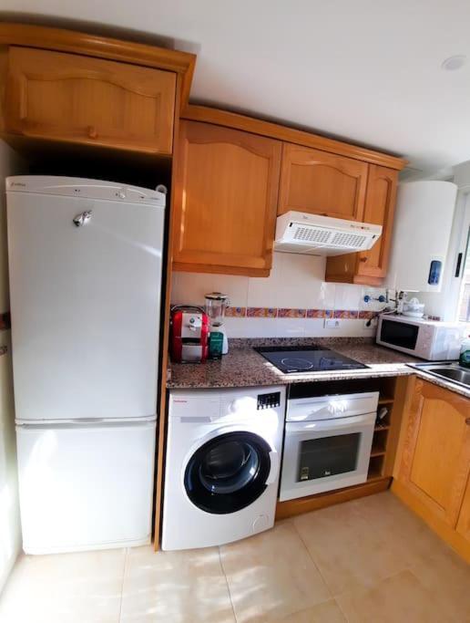 אורופסה דל מר Naranja Apartament On The Beach 2 Bedrooms מראה חיצוני תמונה